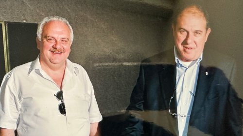 Ο πρόεδρος του ΣΚΟΙ με τον πρωταθλητή σκοποβολής και μέλος της διοίκησης της Σκοπευτικής Ομοσπονδίας Ελλάδας Αλέξανδρο Δημακάκο